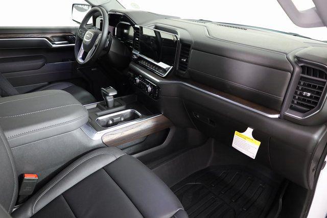 2026 GMC Sierra 1500 Crew Cab, Short Bed, SLT, 4WD