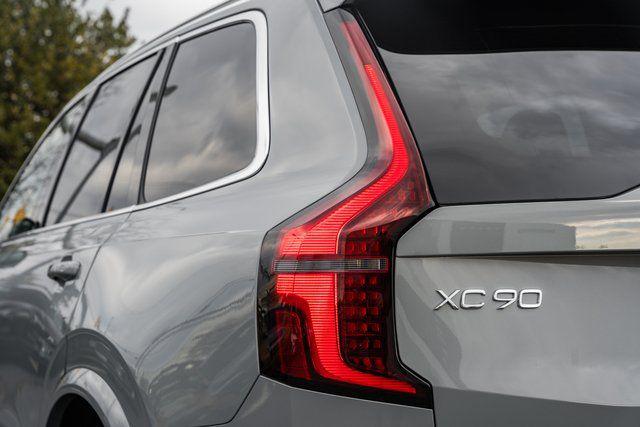 2026 Volvo XC90 Plus, B6 AWD Gas (mild hybrid), Gasoline, Bright, 7 Seats