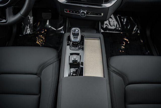 2026 Volvo XC90 Plus, B6 AWD Gas (mild hybrid), Gasoline, Bright, 7 Seats