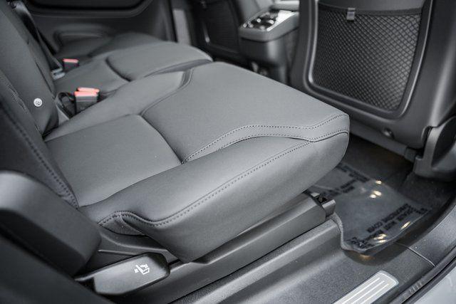 2026 Volvo XC90 Plus, B6 AWD Gas (mild hybrid), Gasoline, Bright, 7 Seats