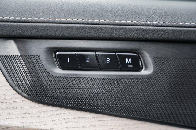 2026 Volvo XC90 Plus, B6 AWD Gas (mild hybrid), Gasoline, Bright, 7 Seats
