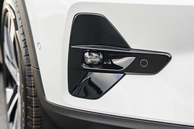 2026 Volvo XC40 Ultra, B5 AWD Gas (mild hybrid), Dark