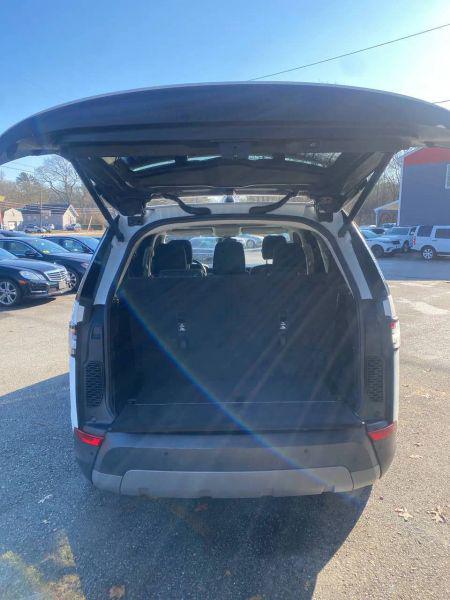 2018 Land Rover Discovery SE