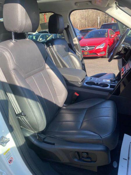 2018 Land Rover Discovery SE