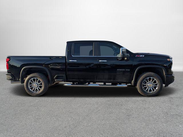 2026 Chevrolet Silverado 2500HD Crew Cab, Standard Bed, LT, 4WD