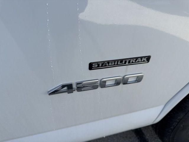 2025 Chevrolet Express Cutaway 4500 Van