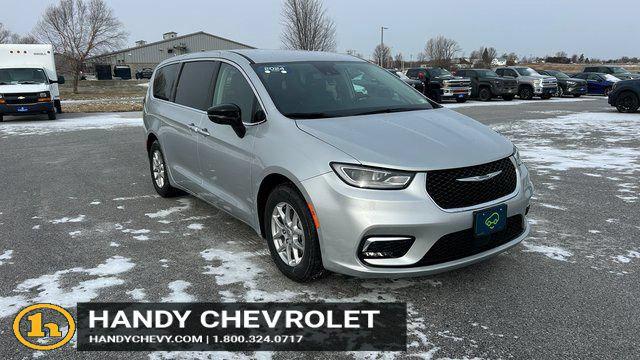 2024 Chrysler Pacifica Touring L for sale in Saint Albans, VT