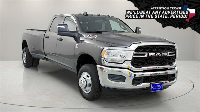 2024 RAM 3500 Tradesman Crew Cab 4x4 8 Box