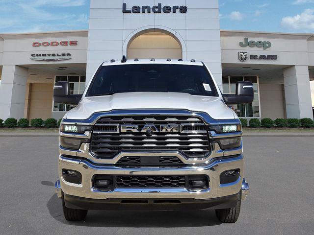 2026 RAM Ram 3500 Chassis Cab RAM 3500 TRADESMAN CREW CAB CHASSIS 4X4 60 CA