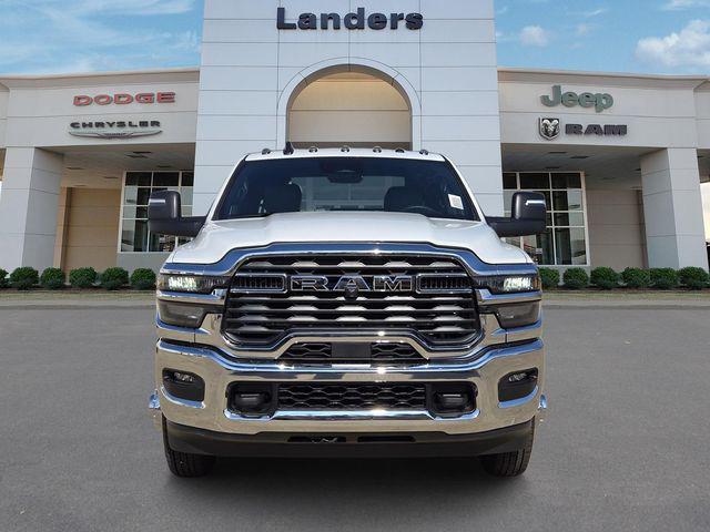 2026 RAM Ram 3500 Chassis Cab RAM 3500 TRADESMAN CREW CAB CHASSIS 4X4 60 CA