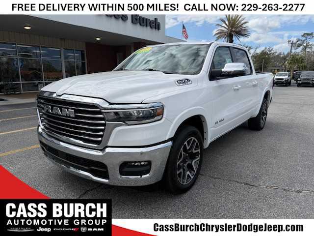 2025 Ram 1500 Laramie Crew Cab 4x4 5'7" Box