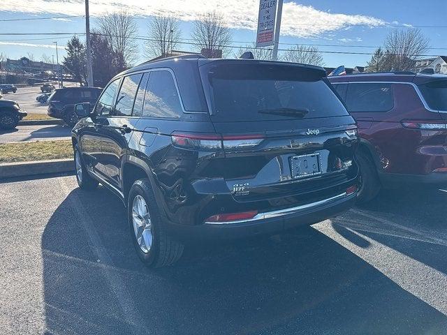 2023 Jeep Grand Cherokee Laredo X 4x4