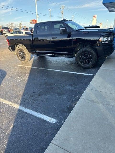 2024 RAM 2500 Tradesman Crew Cab 4x4 64 Box
