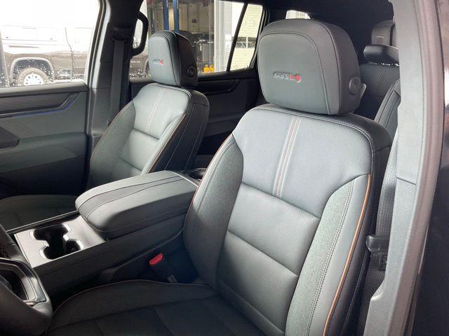 2026 GMC Acadia AT4 AWD