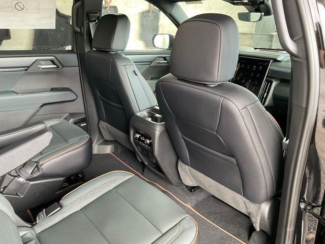 2026 GMC Acadia AT4 AWD