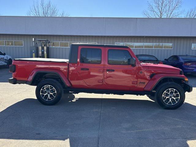 2024 Jeep Gladiator Sport S