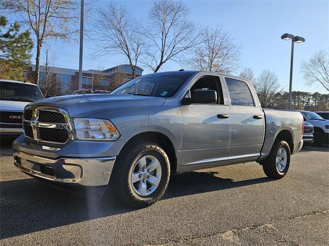 2021 RAM 1500 Classic Tradesman Crew Cab 4x2 57 Box 2021 RAM 1500 Classic Tradesman Crew Cab 4x2 57 Box