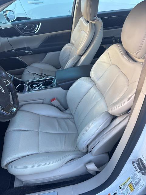 2017 Lincoln Continental Select