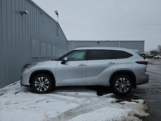 2024 Toyota Highlander XLE
