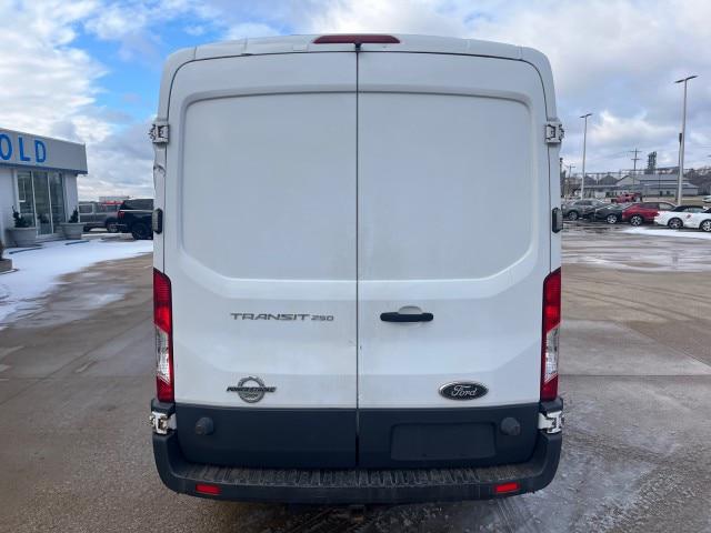 2015 Ford Transit 148 WB Medium Roof Cargo