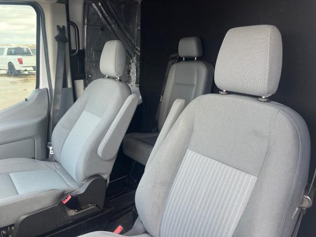 2015 Ford Transit 148 WB Medium Roof Cargo