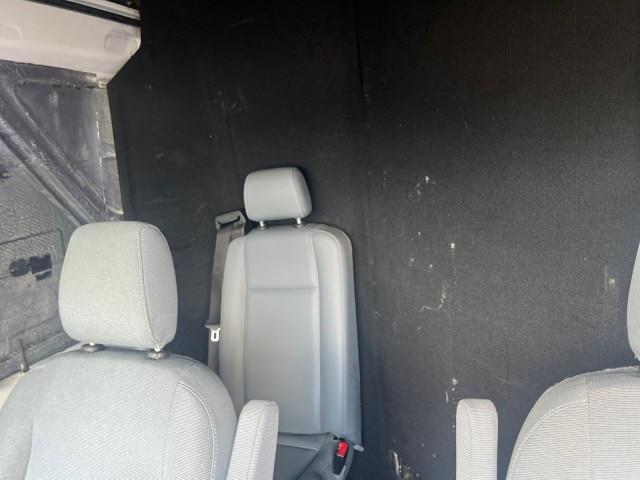 2015 Ford Transit 148 WB Medium Roof Cargo