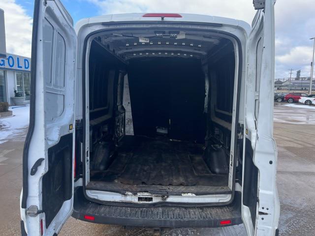 2015 Ford Transit 148 WB Medium Roof Cargo