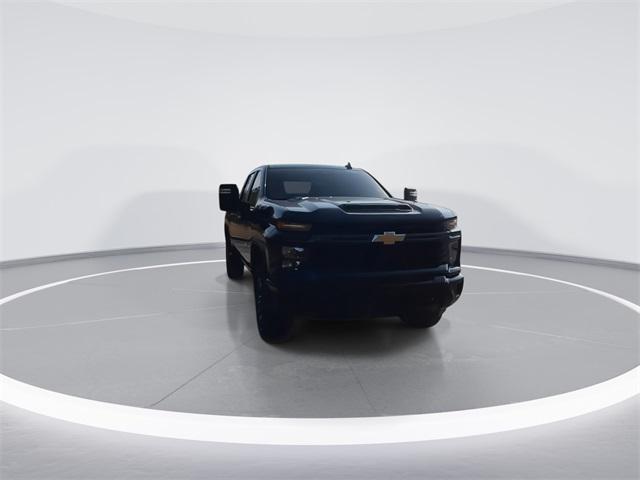 2024 Chevrolet Silverado 2500HD 4WD Crew Cab Standard Bed Custom