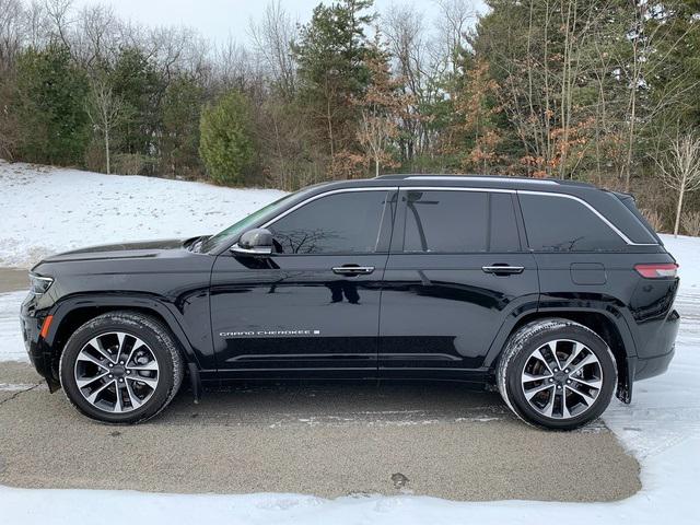 2023 Jeep Grand Cherokee Overland 4x4 2023 Jeep Grand Cherokee Overland 4x4