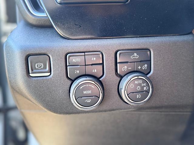 2024 Chevrolet Silverado 1500 4WD Crew Cab Short Bed RST