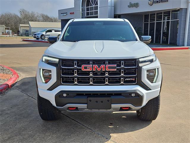 2024 GMC Canyon 4WD AT4