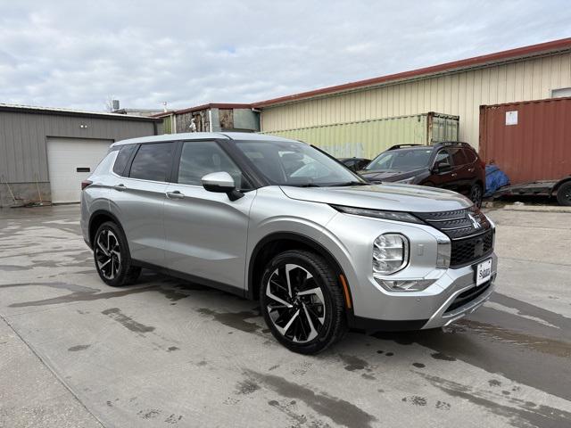 2024 Mitsubishi Outlander SE 2.5 S-AWC 2024 Mitsubishi Outlander SE 2.5 S-AWC