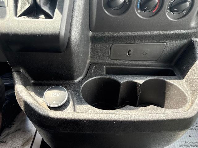 2017 Ford Transit 148 WB Medium Roof Cargo