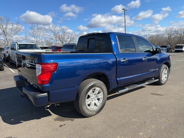 2019 Nissan TITAN SV