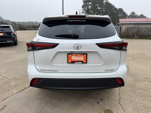 2024 Toyota Highlander LE