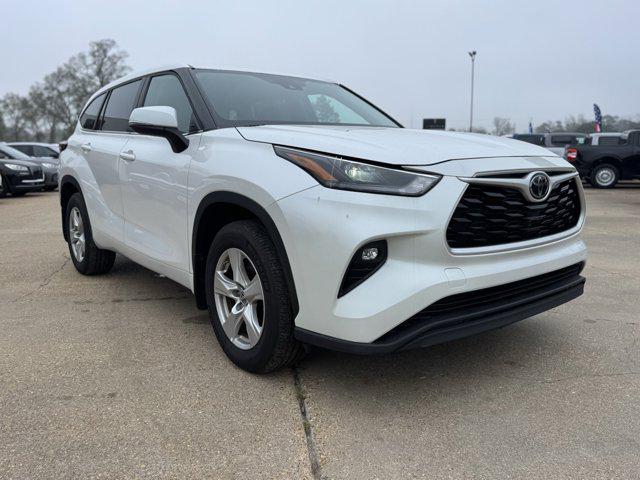 2024 Toyota Highlander LE