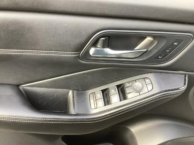 2024 Nissan Rogue SL FWD