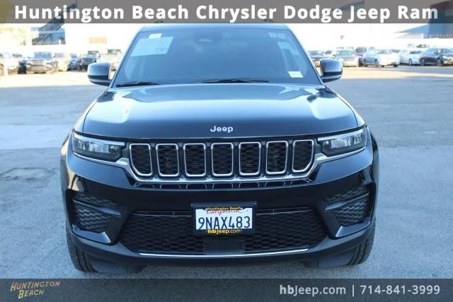 2023 Jeep Grand Cherokee Laredo 4x2