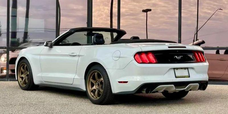 2015 Ford Mustang EcoBoost Premium