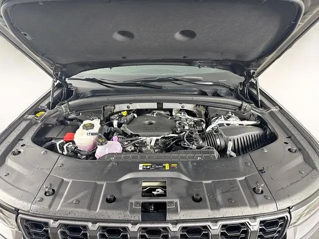 2026 Jeep Grand Cherokee Altitude 4x4