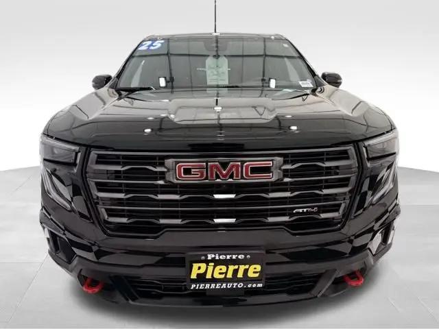 2025 GMC Acadia AWD AT4