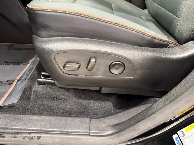 2025 GMC Acadia AWD AT4