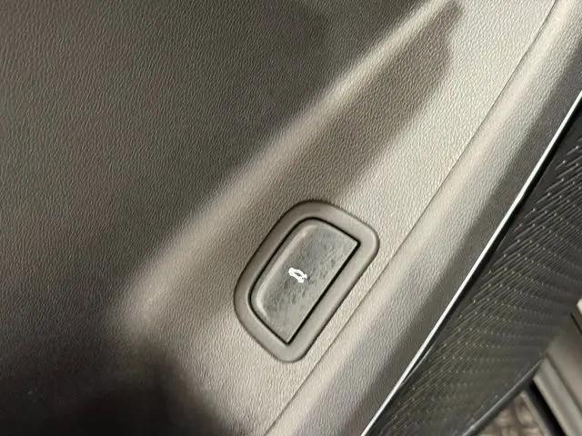 2025 GMC Acadia AWD AT4