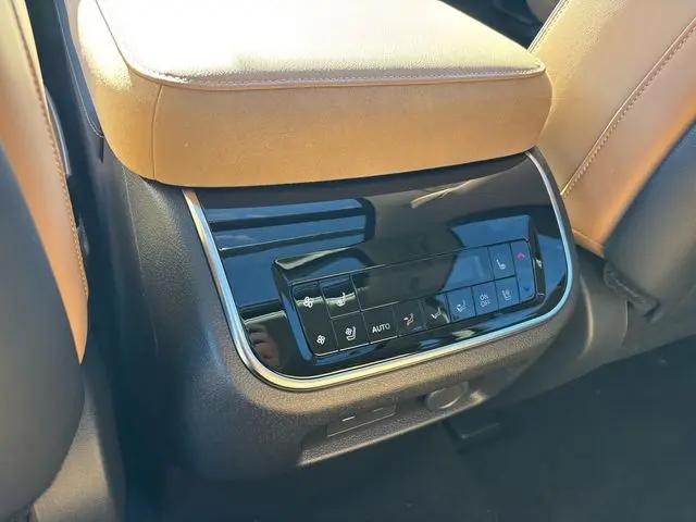 2026 INFINITI QX80 LUXE AWD