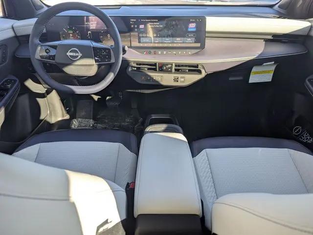 2026 Nissan LEAF PLATINUM+