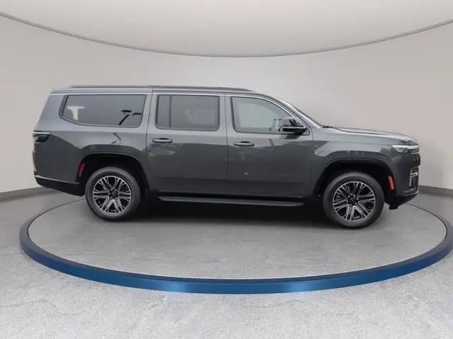 2026 Jeep Grand Wagoneer L 4x4