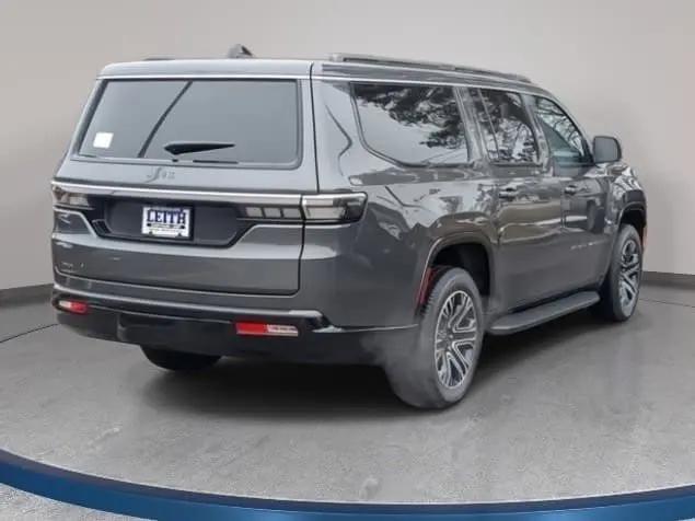 2026 Jeep Grand Wagoneer L 4x4