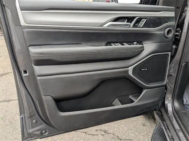 2026 Jeep Grand Wagoneer L 4x4