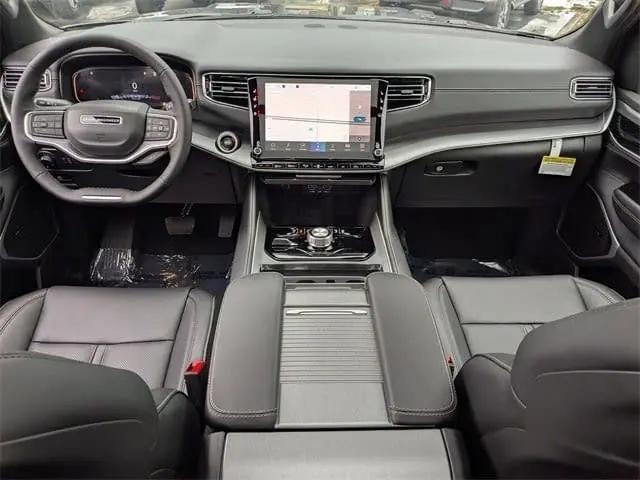 2026 Jeep Grand Wagoneer L 4x4