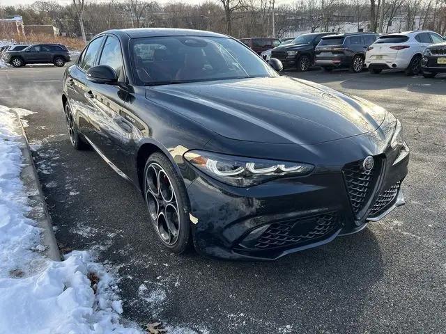 2026 Alfa Romeo Giulia AWD